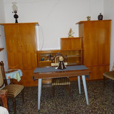 Apartament Andreas Studio With Private Parcking Triovasálos Zewnętrze zdjęcie
