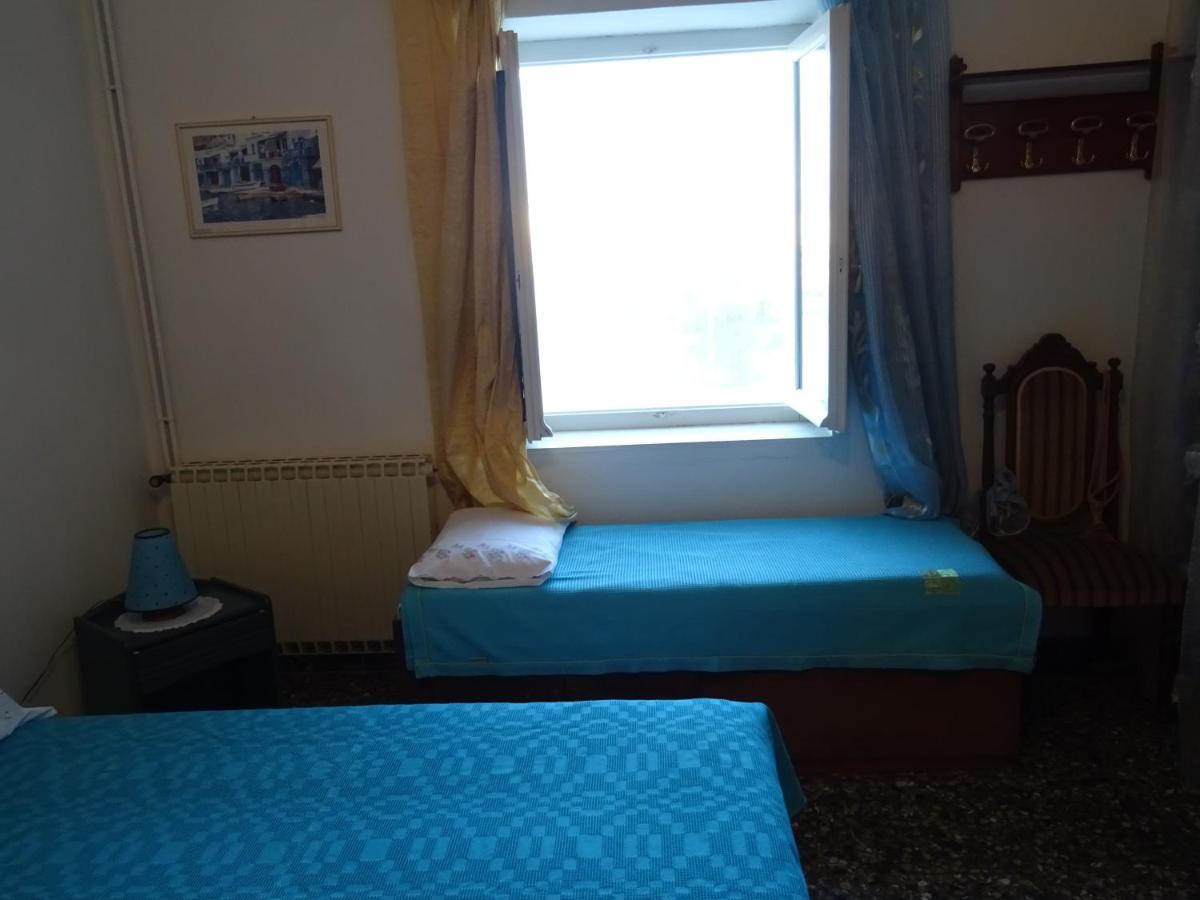 Apartament Andreas Studio With Private Parcking Triovasálos Zewnętrze zdjęcie