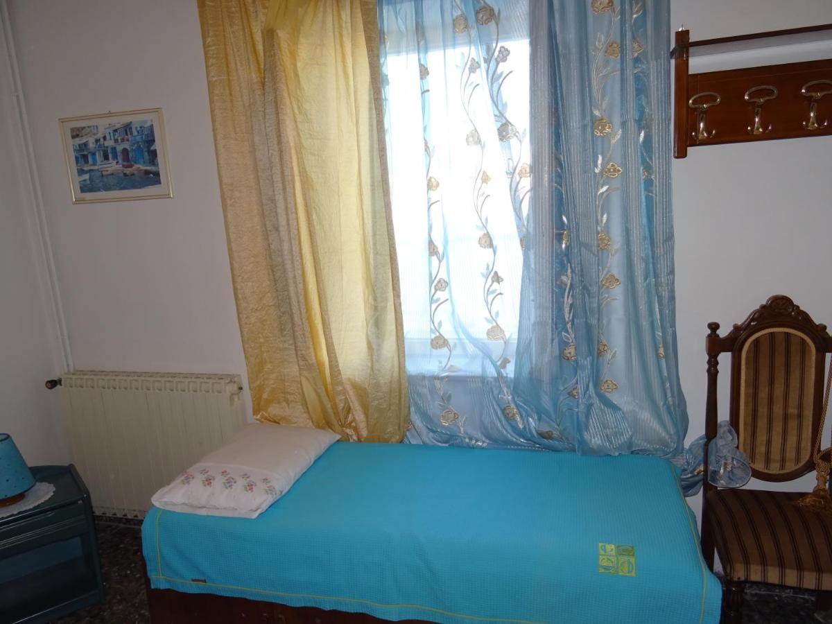 Apartament Andreas Studio With Private Parcking Triovasálos Zewnętrze zdjęcie